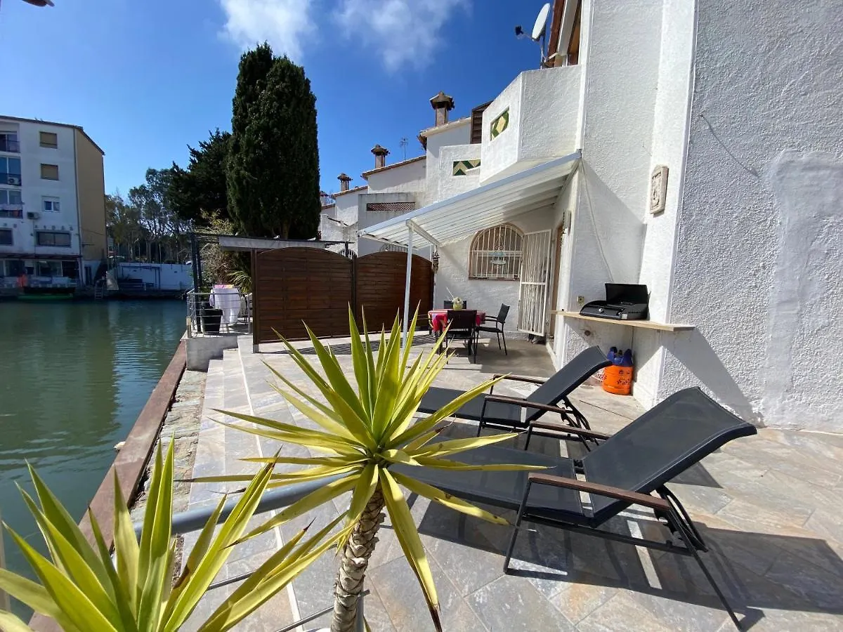 Lcdm - Casa Adosada Con Vista Canal Διαμέρισμα Empuriabrava
